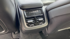 Volvo XC60 2.0 B5P Plus Dark 5dr AWD Geartronic Petrol Estate